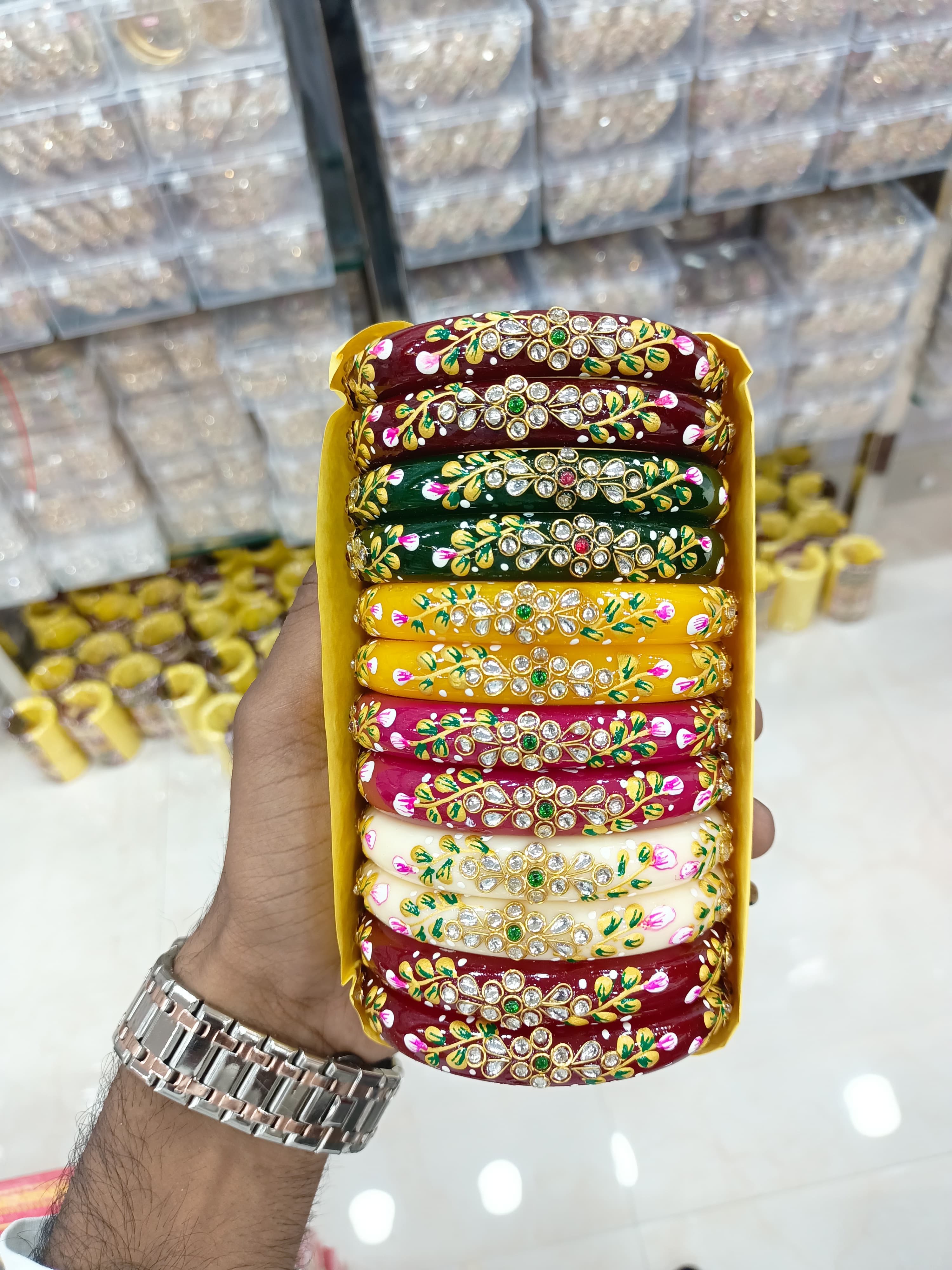 Flower handprint kadi-kundan boor kada